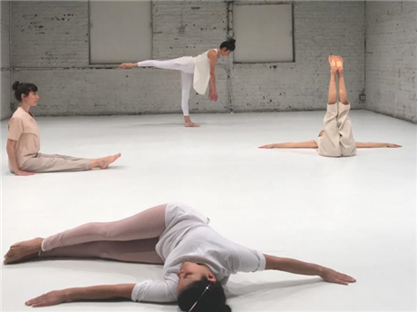 Rebecca Davis ââ‚¬â€œ the final hands count beginning sounds